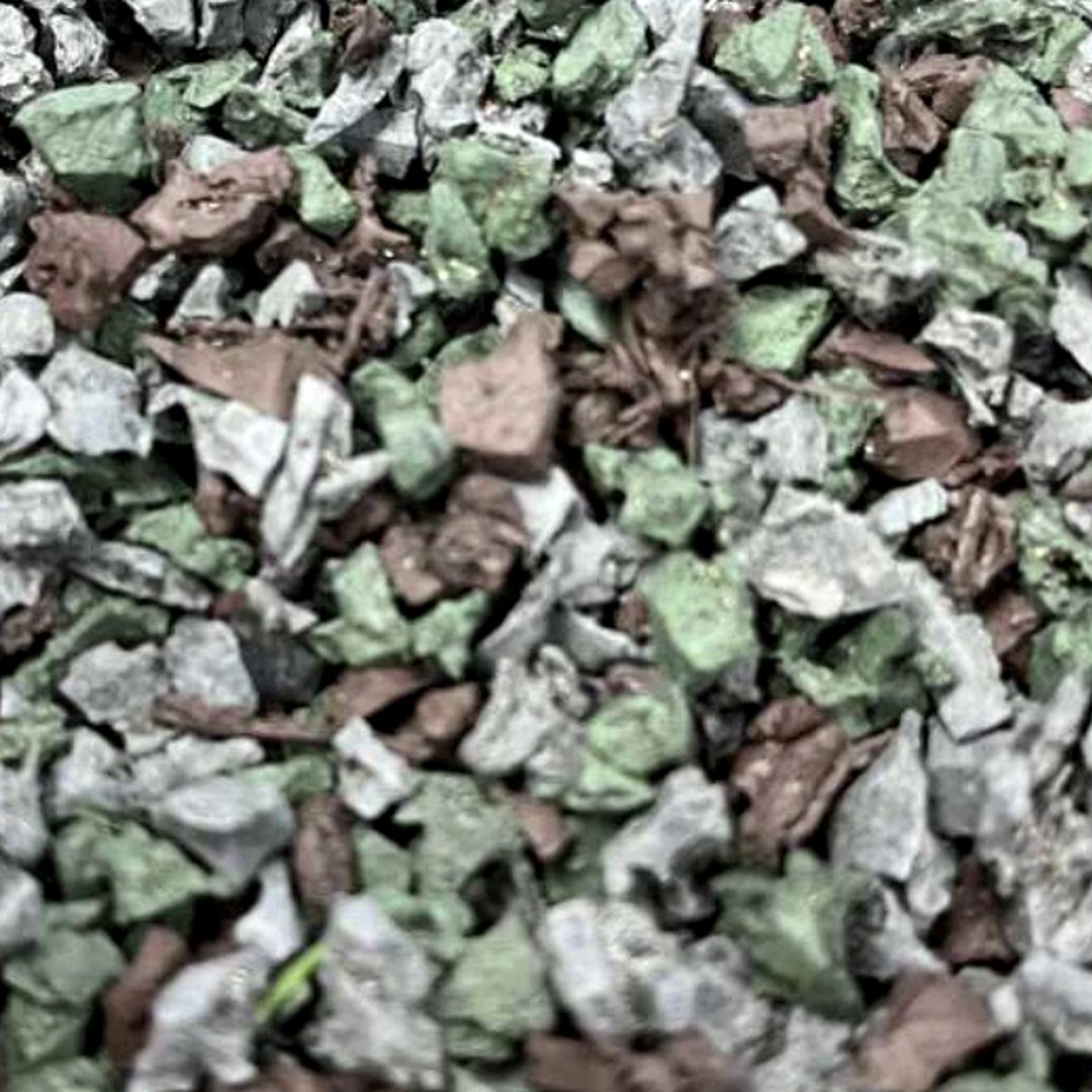 20mm Coloured Playground Rubber Chippings – Rubber Mulch, Play Bark & Rubber Bark, Bulk Bags, Red Blue Green Brown Black Play Area Surfacing - Rackerman
