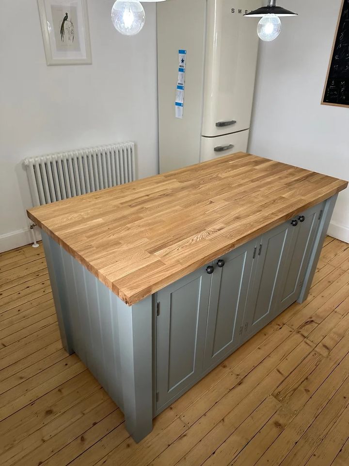 Private order for Rob Taylor 1.5m x 620mm x 40mm Oak kitchen worktop