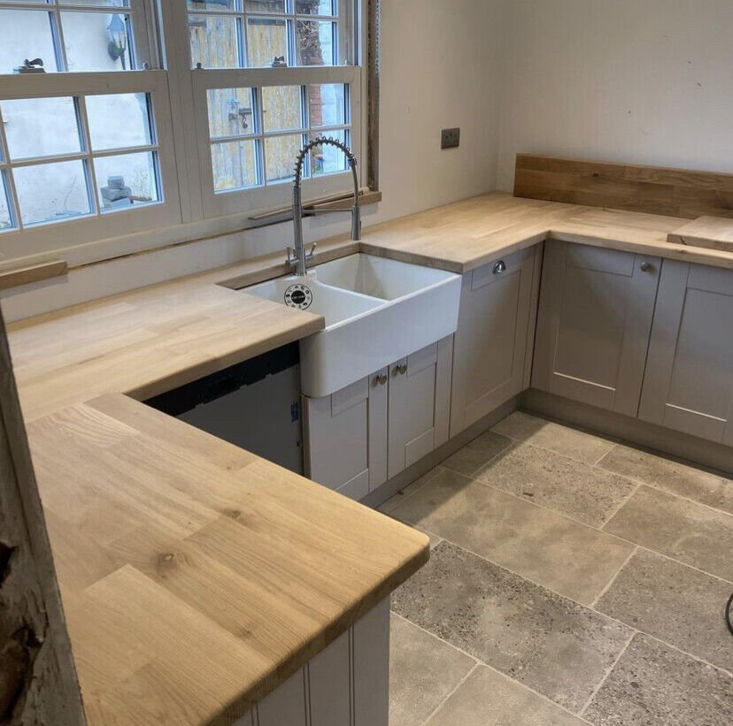 Private order for Rob Taylor 1.5m x 620mm x 40mm Oak kitchen worktop