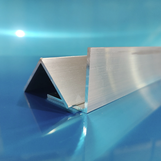 6063 Aluminium Angles – 5m Lengths