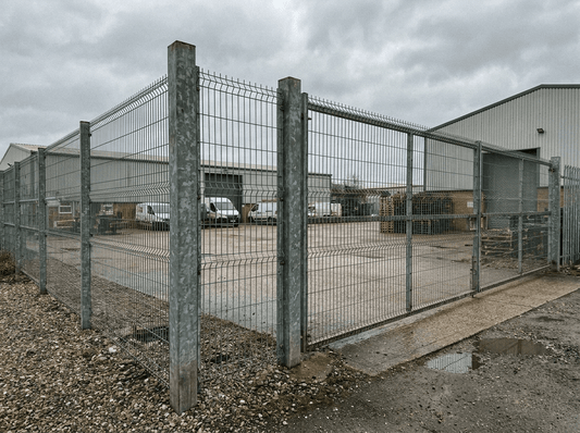 Types of Metal Security Fencing: A UK Buyer's Guide - Rackerman
