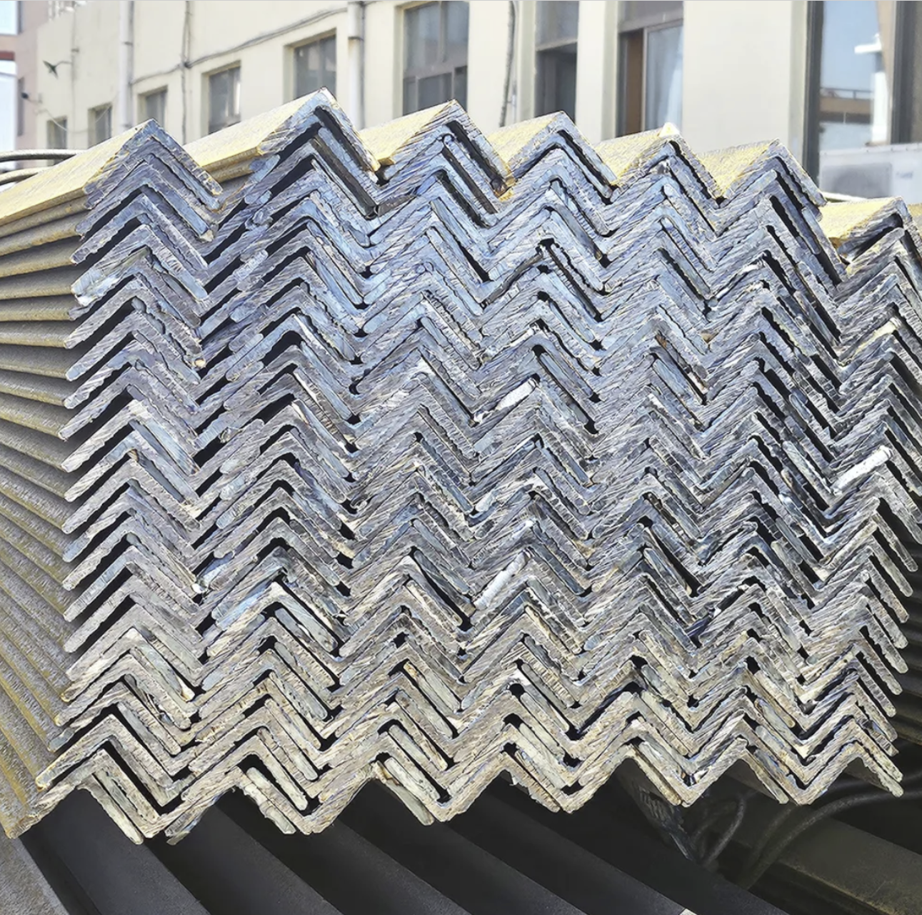 Galvanised Steel Angles - 6m Lengths