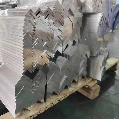 6063 Aluminium Angles – 5m Lengths