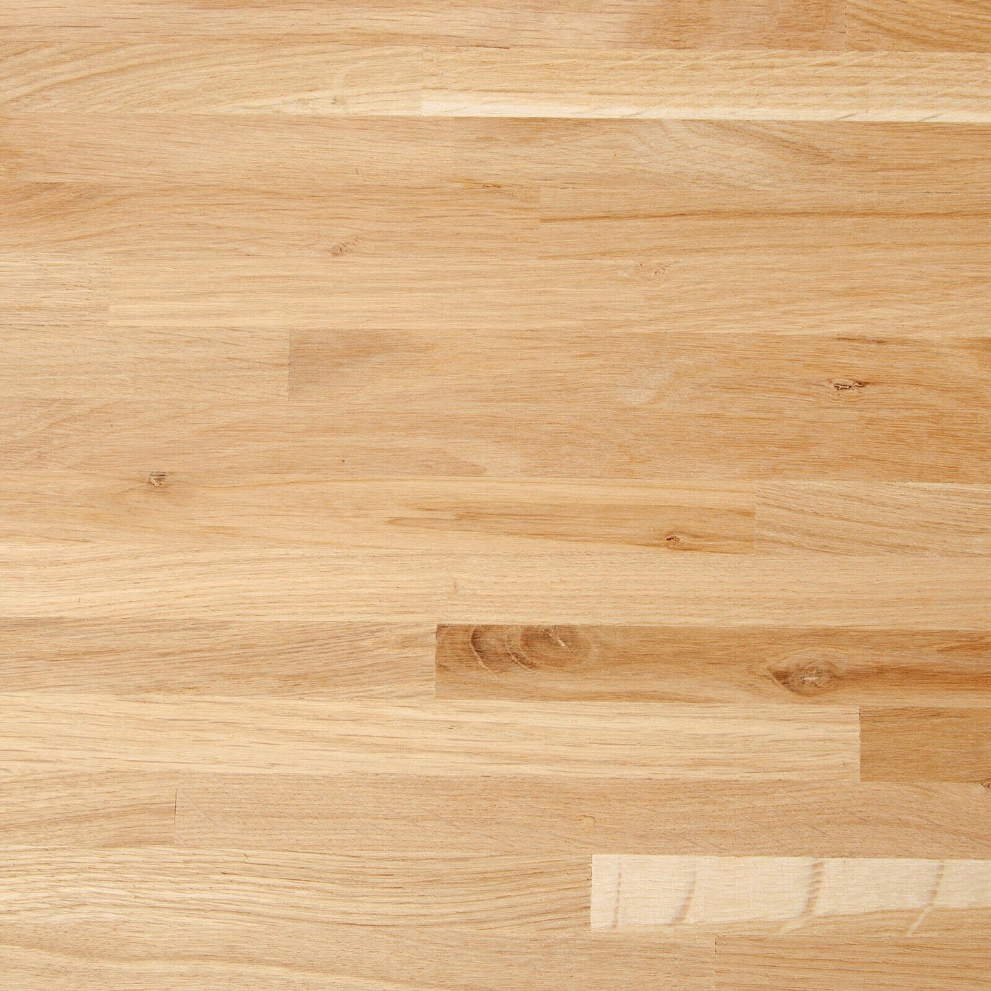 Solid oak worktop wood grain detail