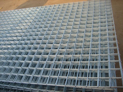 8ft × 4ft Galvanised Mesh Panels – 12 Gauge (1″ Holes)
