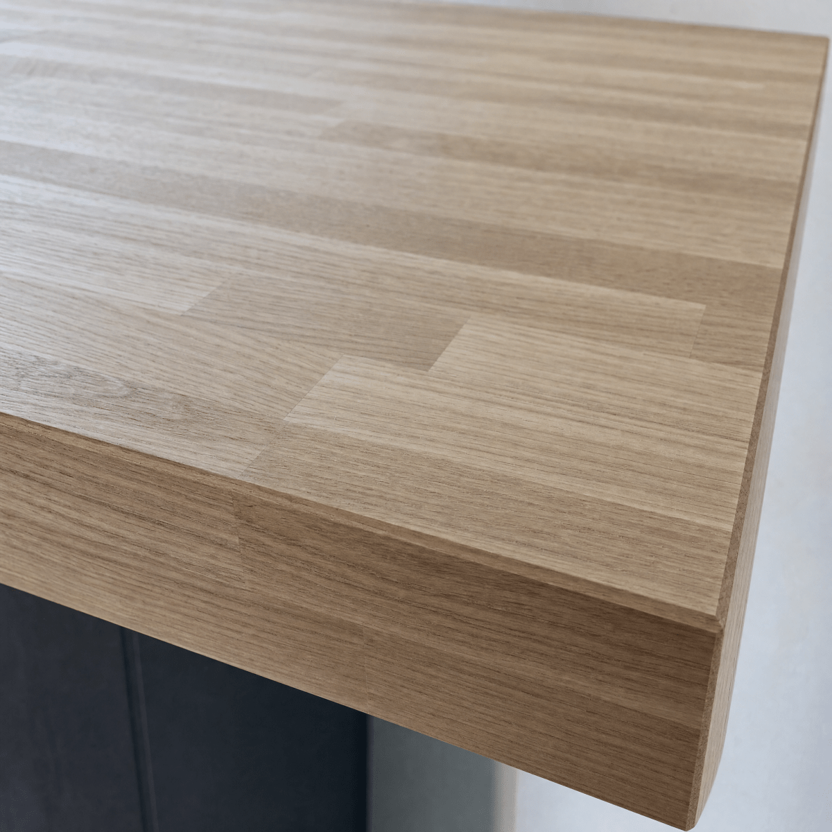 Solid Oak Kitchen Worktop 38mm – Real Solid Wood Oak Worktop, Cut to Size 1m to 4m, Breakfast Bar, Kitchen Island & Upstand - Rackerman