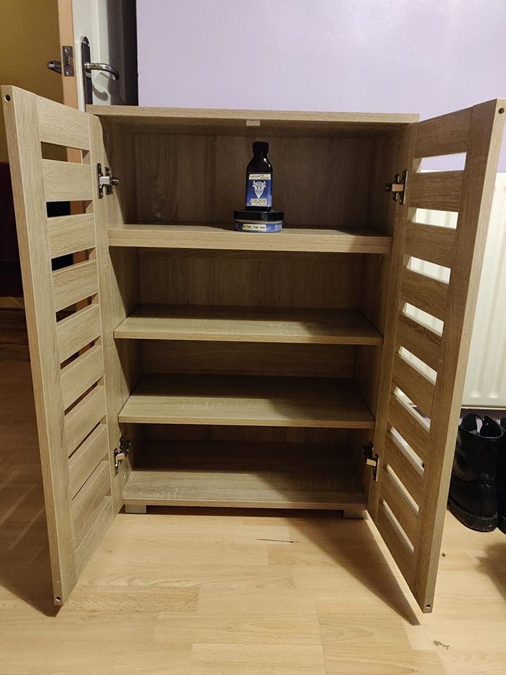 Oak on sale shoe storage